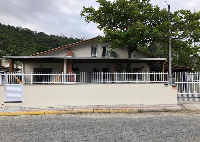 Suite Rua Pescada Amarela Bombinhas